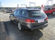 Mercedes-Benz Třídy E 8