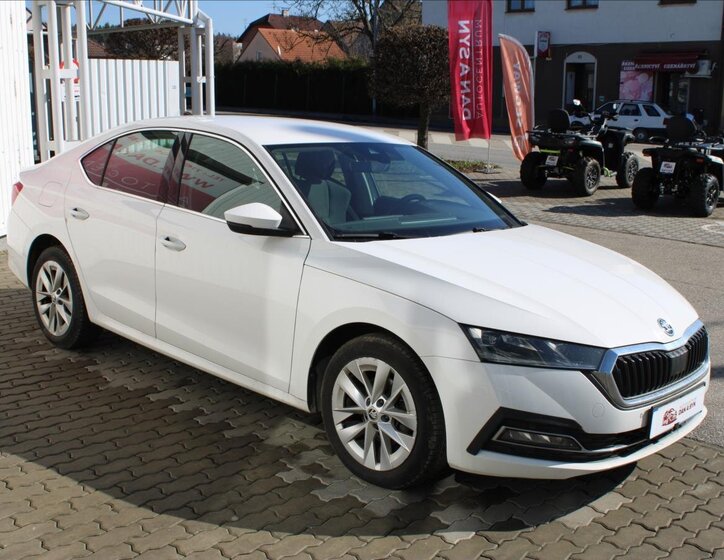Škoda Octavia Sedan / Limuzína 1,5 l 110 kw