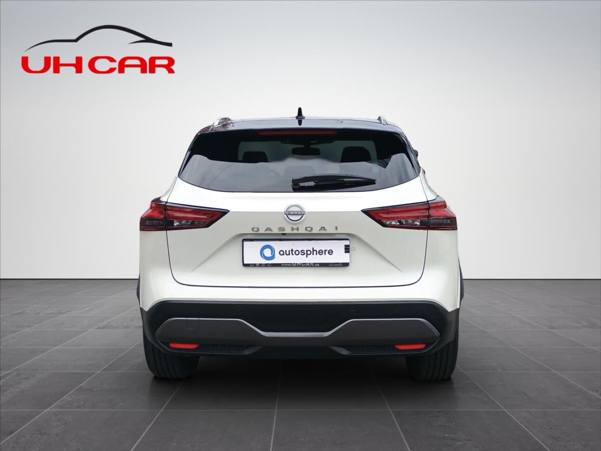 Nissan Qashqai SUV / Terénní 1,3 l 116 kw