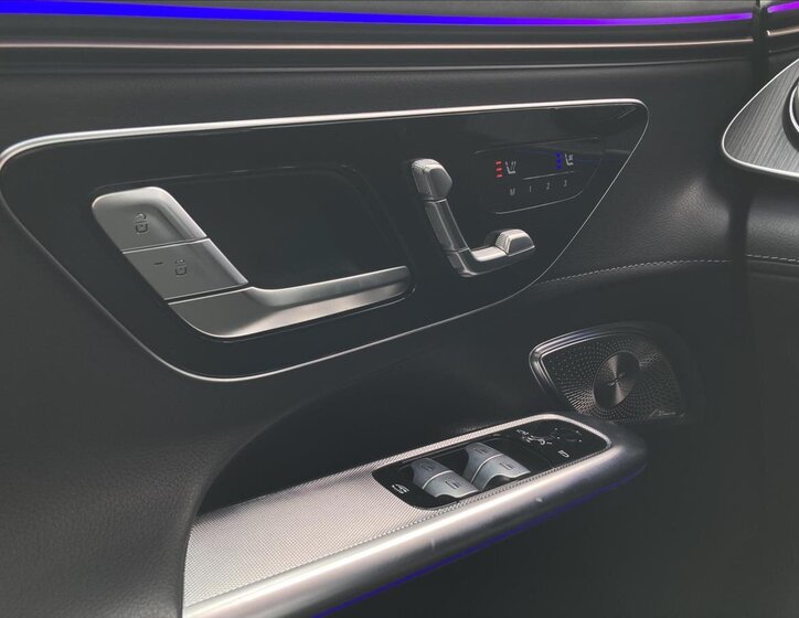 Mercedes-Benz EQE SUV / Terénní 0,0 300 kw