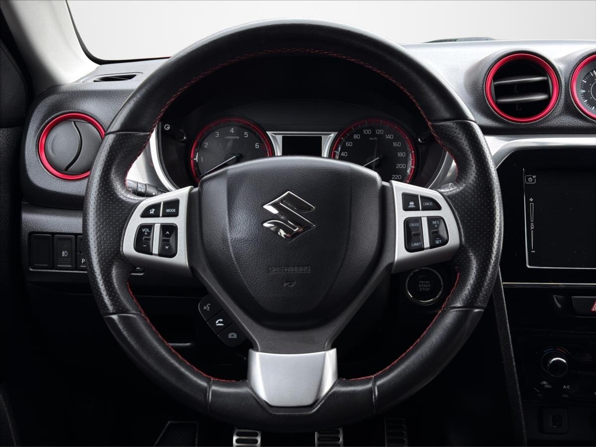 Suzuki Vitara SUV 1,4 l 103 kw