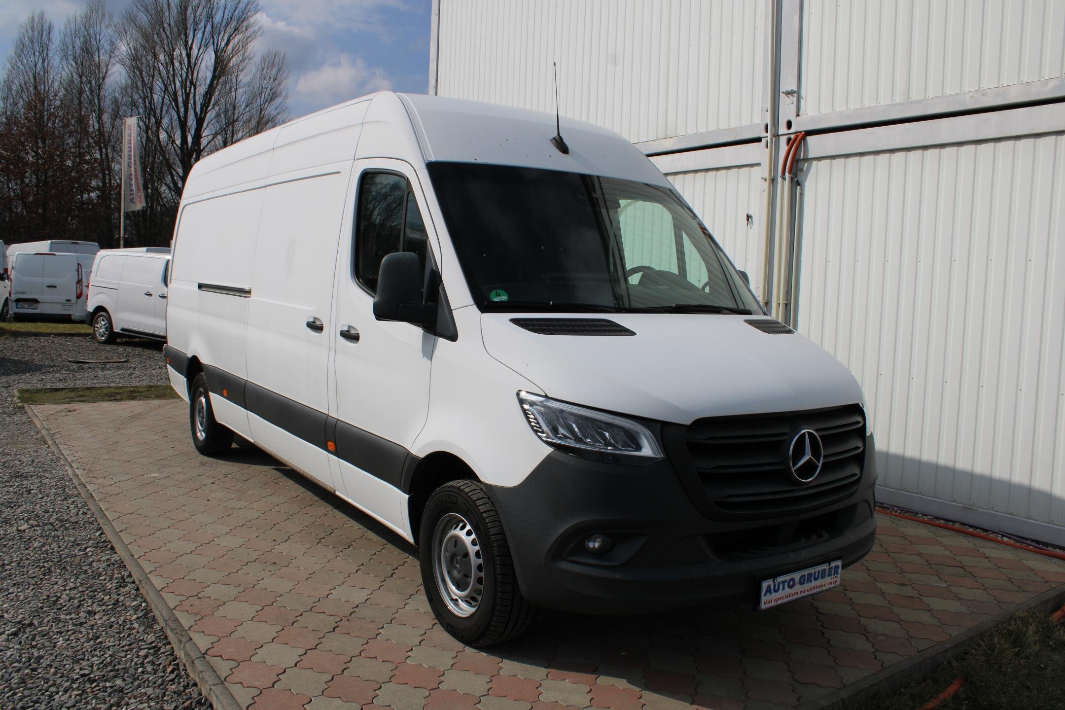 Mercedes-Benz Sprinter Užitková 2,1 l 120 kw