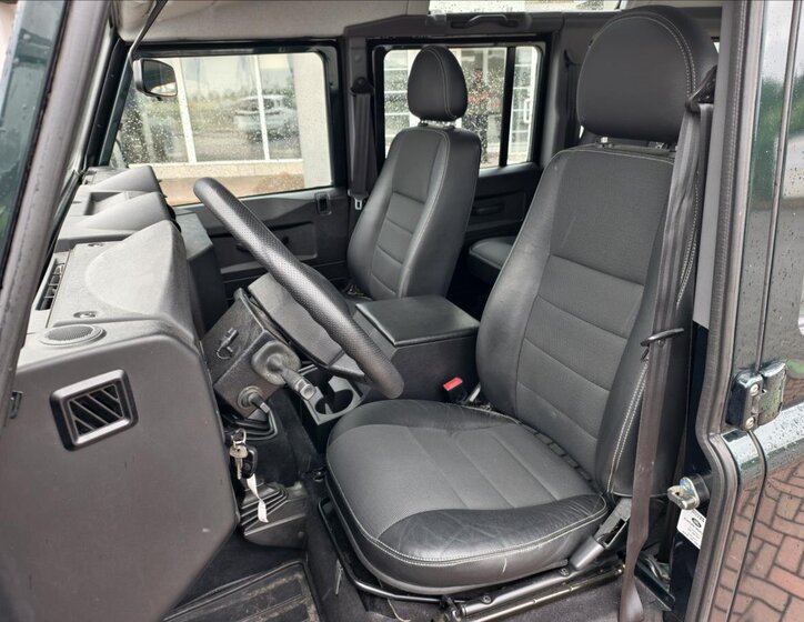 Land Rover Defender Ostatní 2,2 l 90 kw