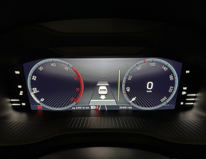 Škoda Karoq SUV / Terénní 2,0 l 110 kw