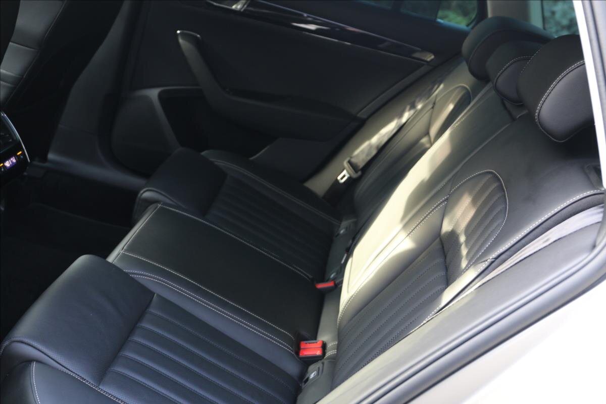 Škoda Superb Kombi 2,0 l 147 kw