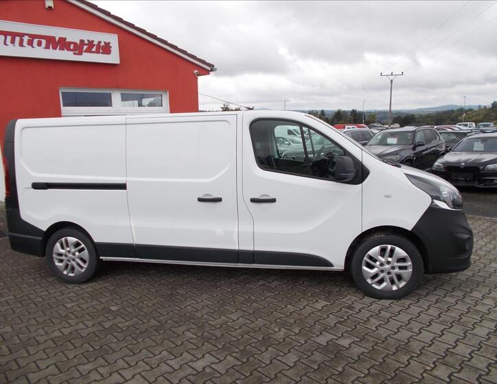 Opel Vivaro 7