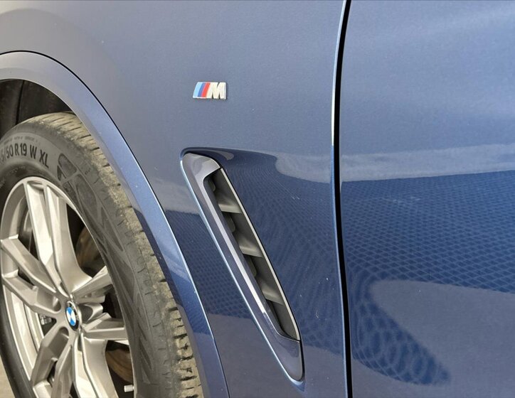 BMW X3 SUV / Terénní 2,0 l 140 kw