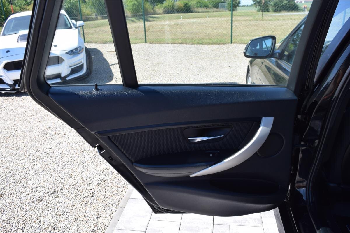 BMW Řada 3 Kombi 2,0 l 105 kw