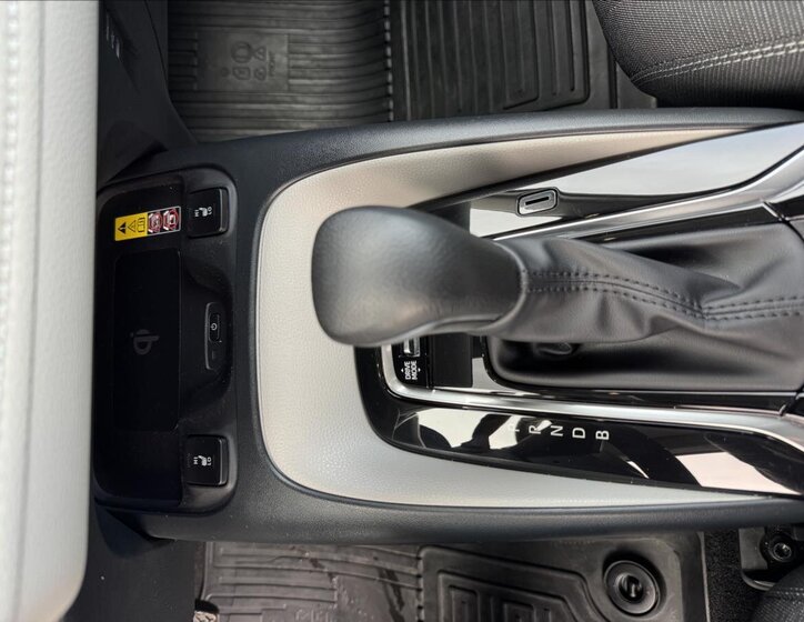 Toyota Corolla Sedan / Limuzína 1,8 l 72 kw