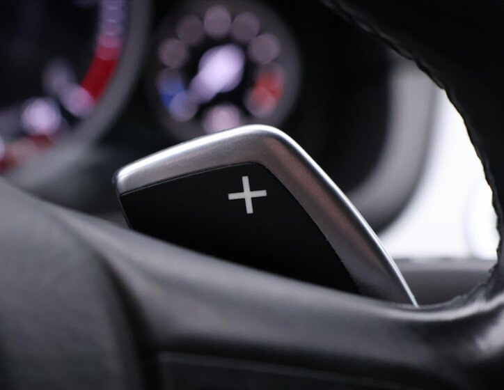 BMW Řada 5 Kombi 3,0 l 190 kw