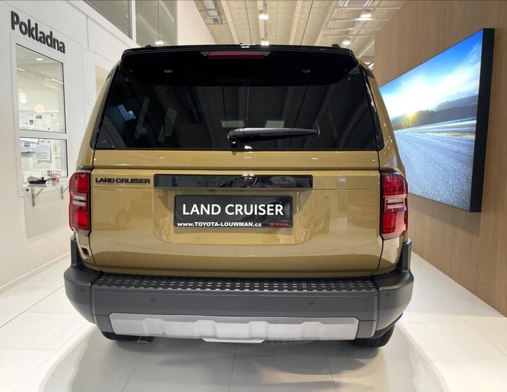 Toyota Land Cruiser SUV 2,8 l 150 kw