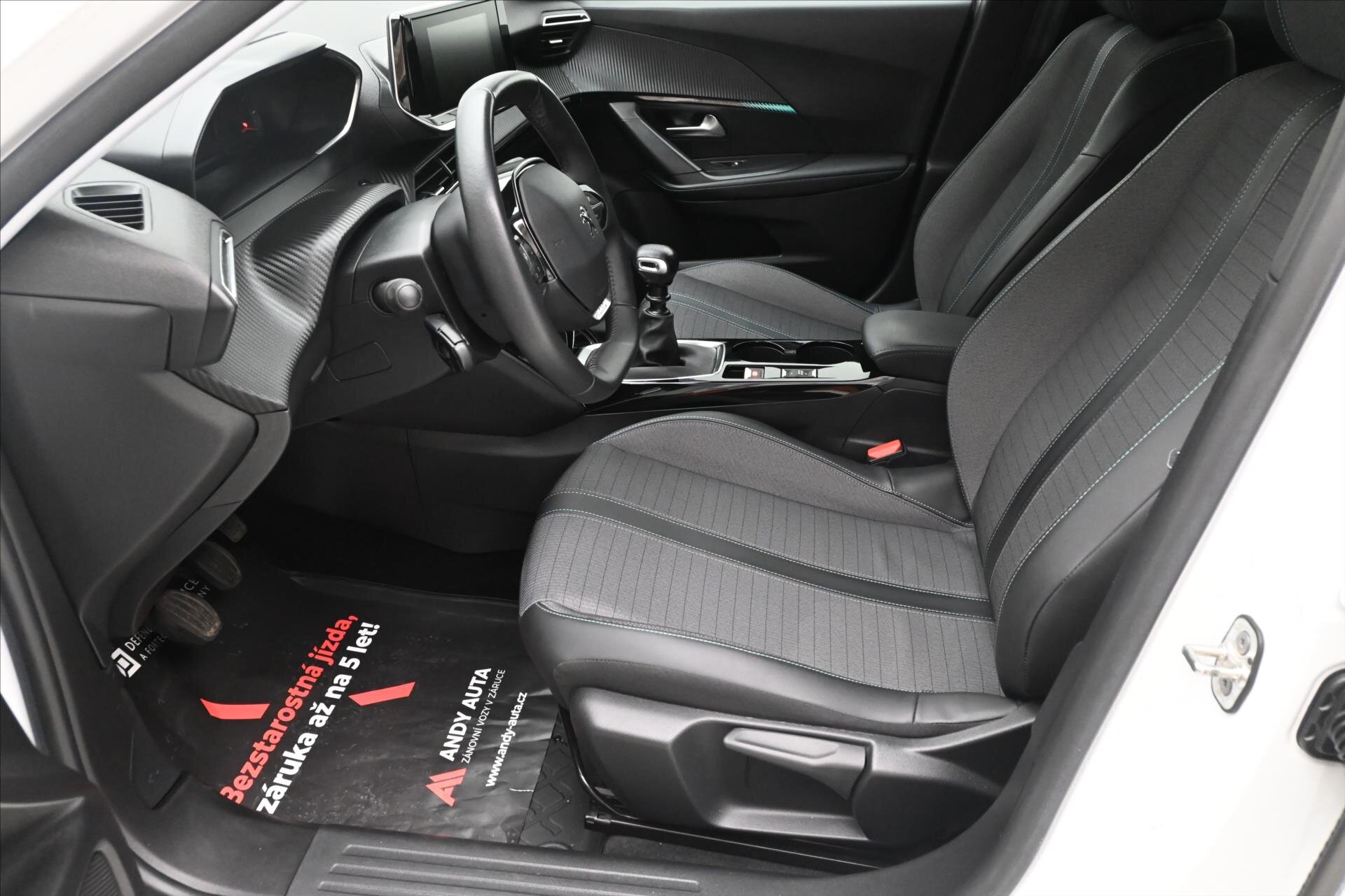 Peugeot 2008 SUV / Terénní 1,5 l 81 kw