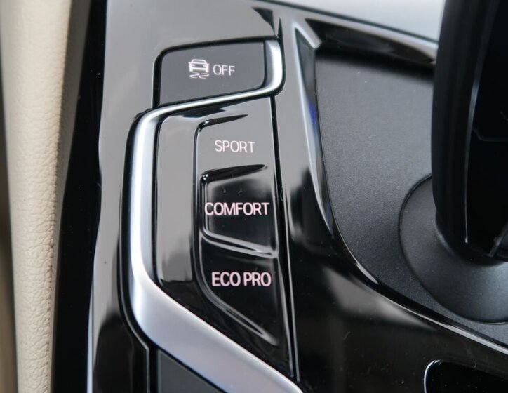 BMW Řada 5 Kombi 2,0 l 140 kw