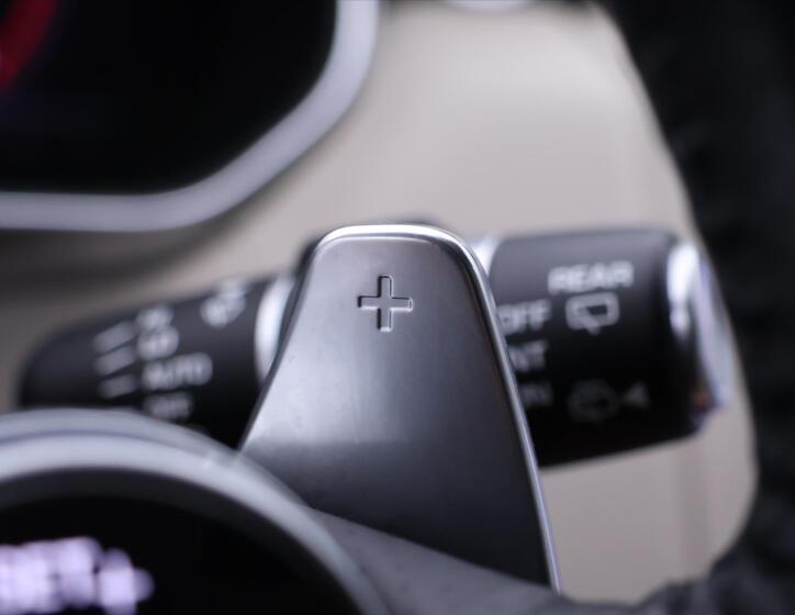 Land Rover Range Rover 25