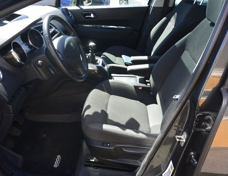 Peugeot 5008 MPV 1,6 l 88 kw
