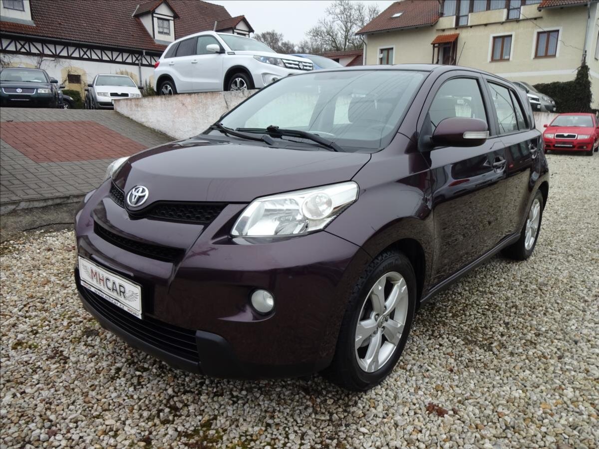 Toyota Urban Cruiser Hatchback 1,3 l 74 kw