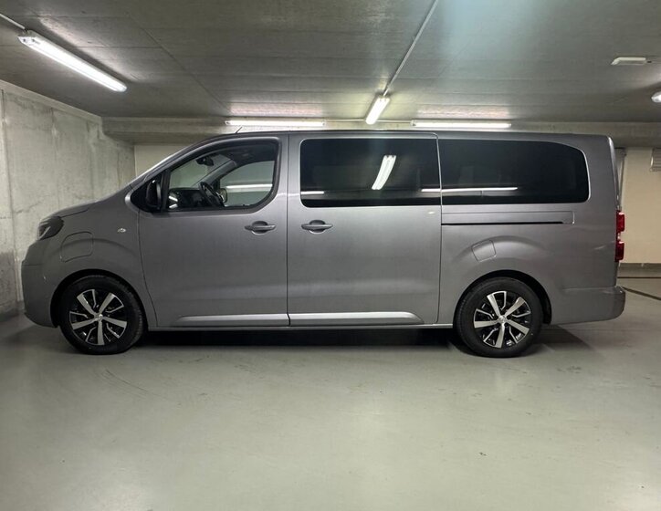 Toyota ProAce Verso 8