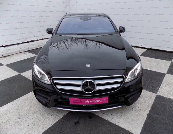 Mercedes-Benz Třídy E Sedan 3,0 l 190 kw