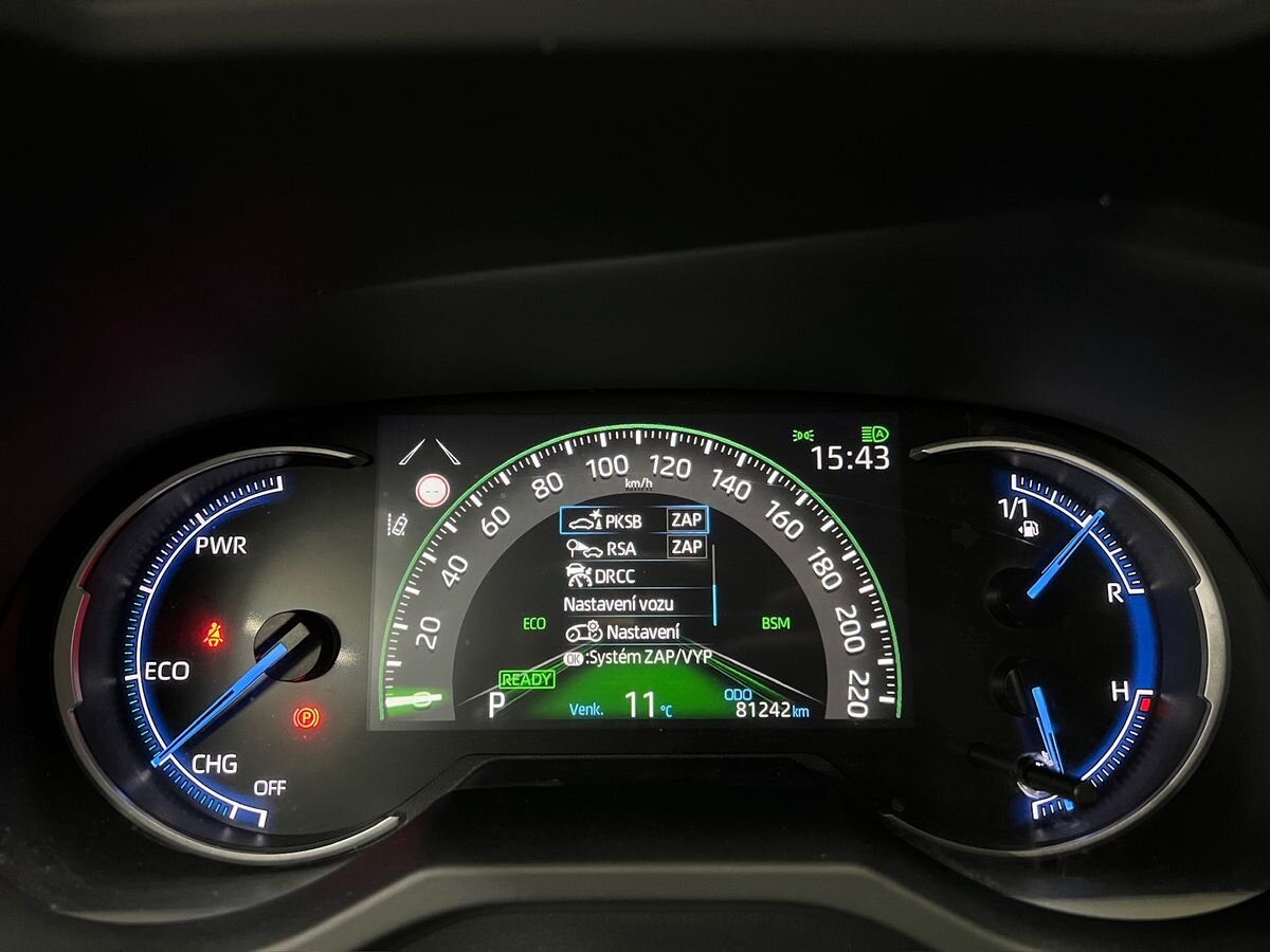 Toyota RAV4 SUV 2,5 l 163 kw