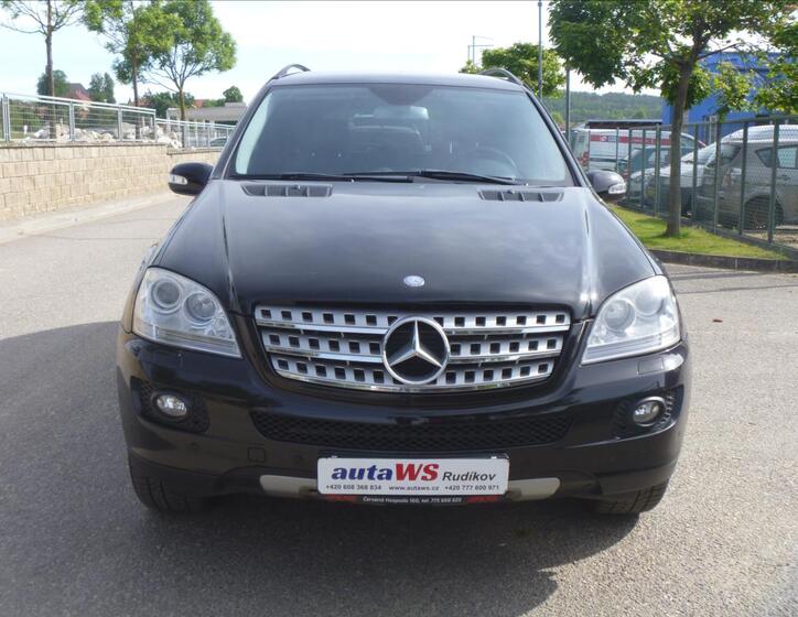 Mercedes-Benz Třídy M 2