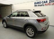 Volkswagen T-Roc SUV / Terénní 1,5 l 110 kw