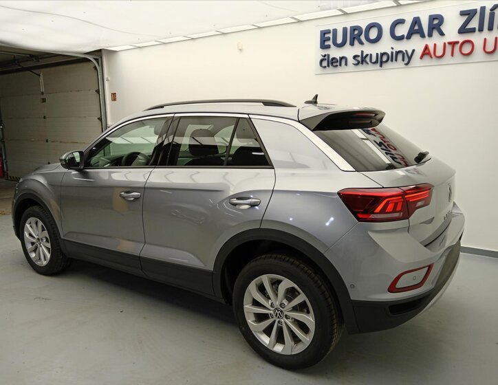 Volkswagen T-Roc SUV / Terénní 1,5 l 110 kw