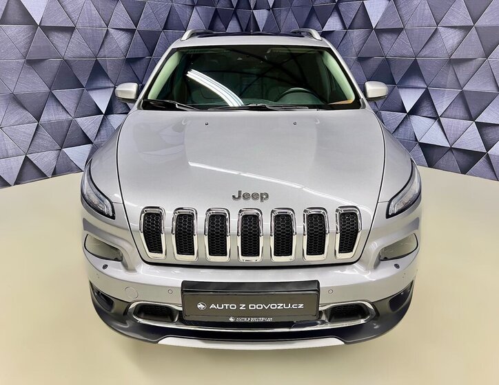 Jeep Cherokee SUV 2,0 l 125 kw