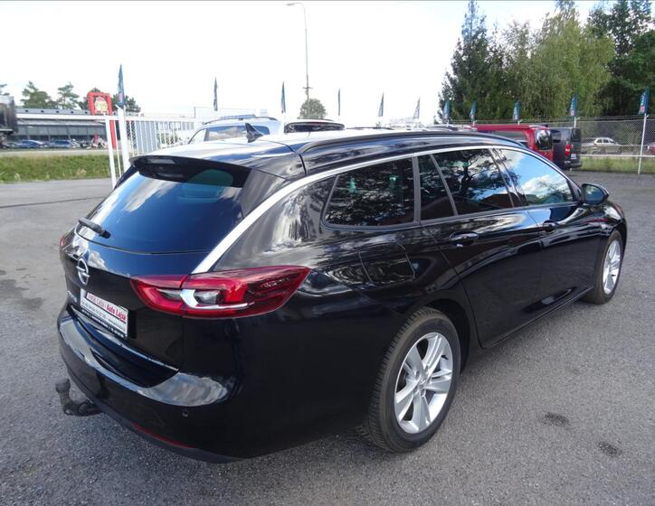 Opel Insignia 8