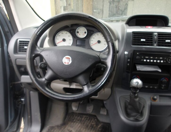 Fiat Scudo Kombi 2,0 l 100 kw