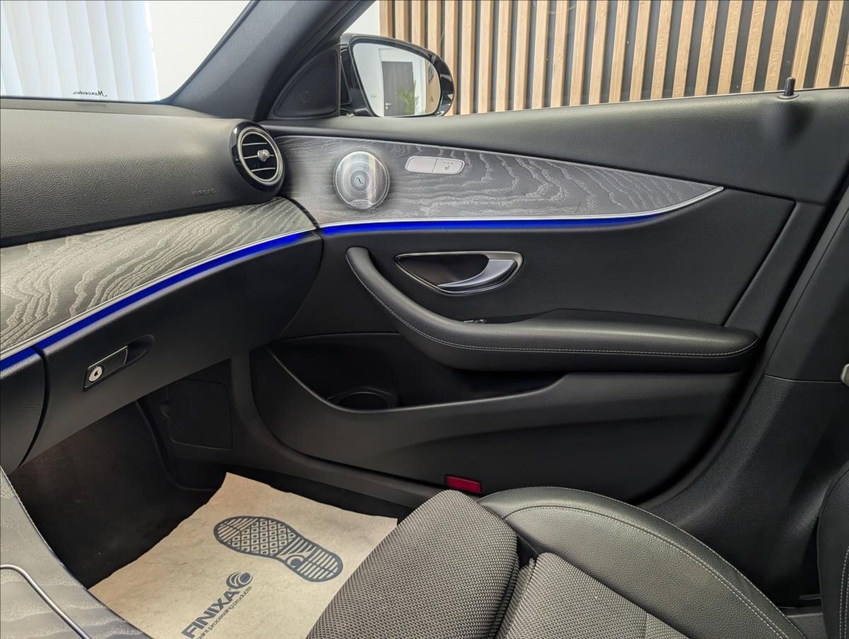 Mercedes-Benz Třídy E Kombi 2,0 l 143 kw