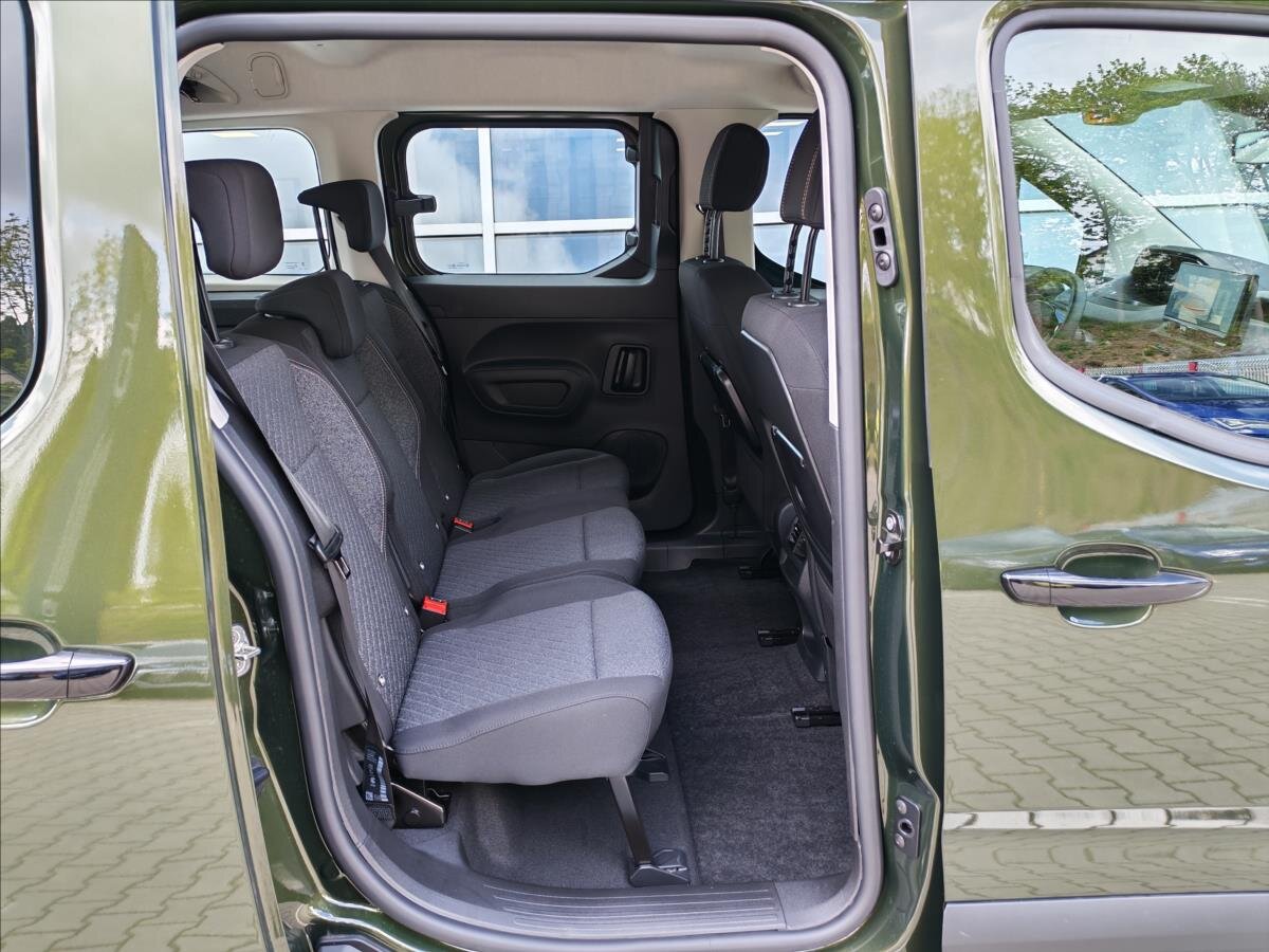 Peugeot Rifter MPV 1,5 l 96 kw
