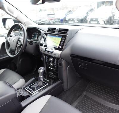 Toyota Land Cruiser 39