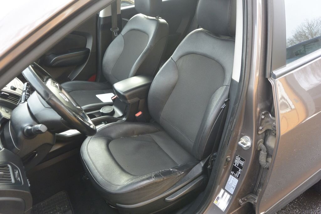 Hyundai ix35 SUV / Terénní 2,0 l 100 kw