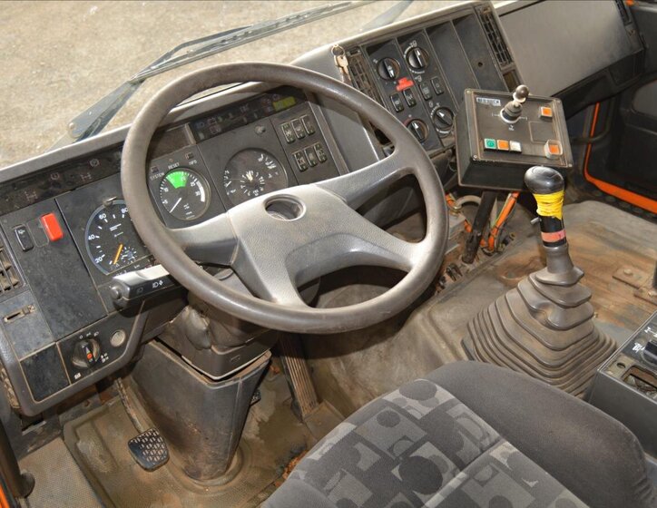 Mercedes-Benz Ostatní 19