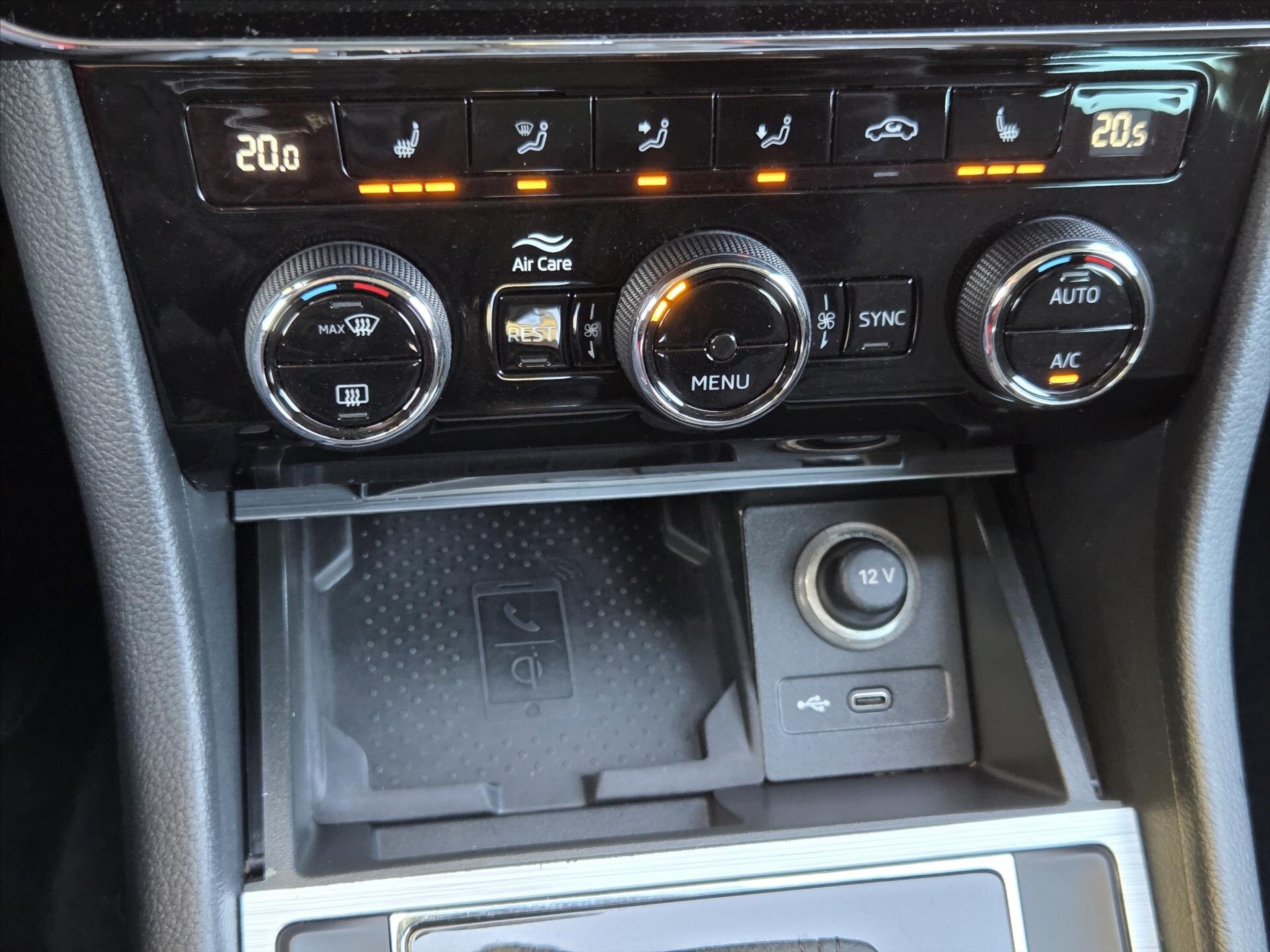 Škoda Superb Kombi 1,5 l 110 kw