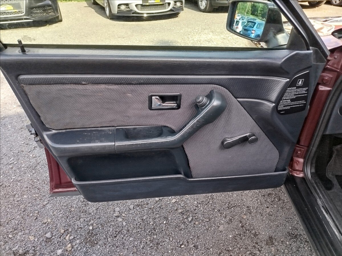 Audi 80 Sedan / Limuzína 2,0 l 66 kw