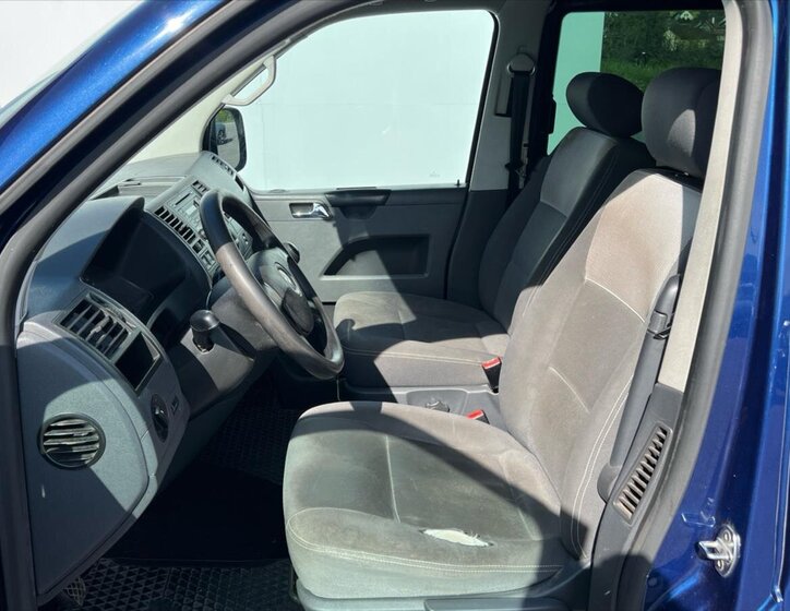 Volkswagen Multivan Kombi 2,5 l 96 kw