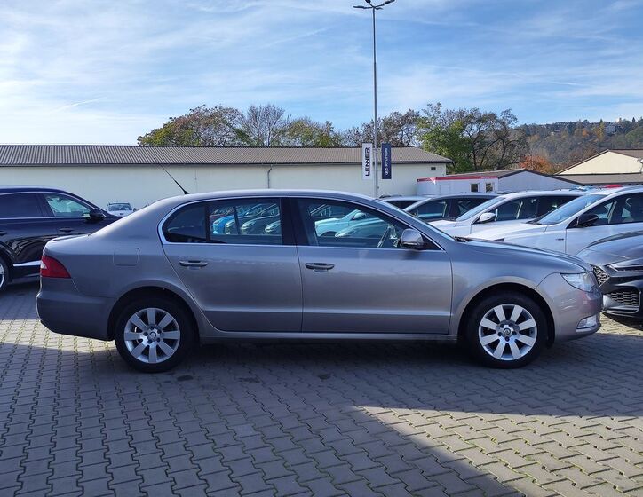 Škoda Superb 4