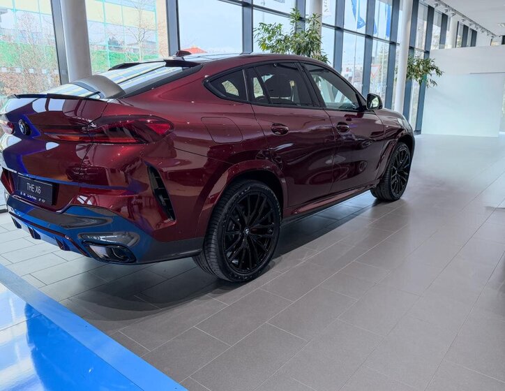 BMW X6 SUV 3,0 l 259 kw