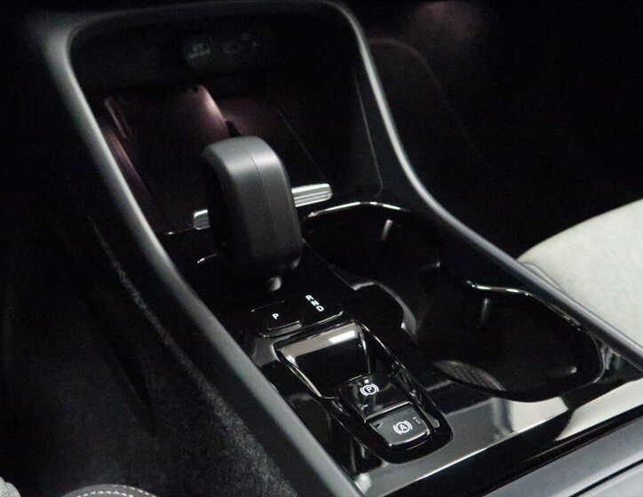 Volvo XC40 SUV 2,0 l 120 kw