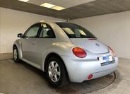 Volkswagen New Beetle 5