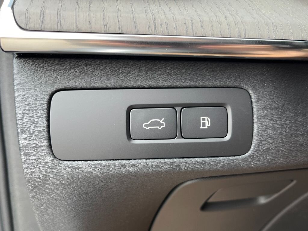 Volvo XC90 SUV 2,0 l 335 kw