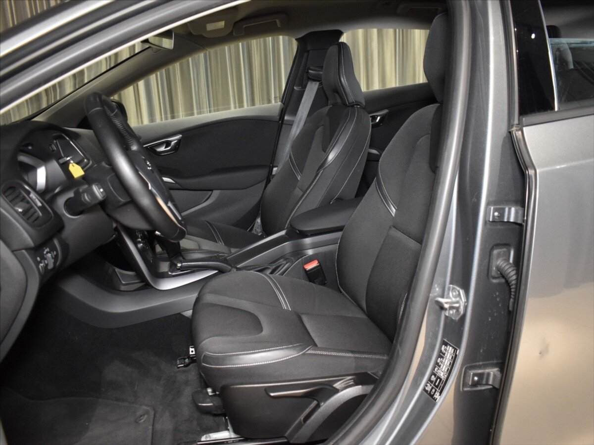 Volvo V40 Hatchback 1,5 l 112 kw