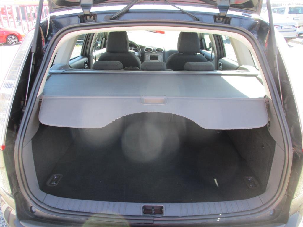 Ford Focus Kombi 1,6 l 74 kw