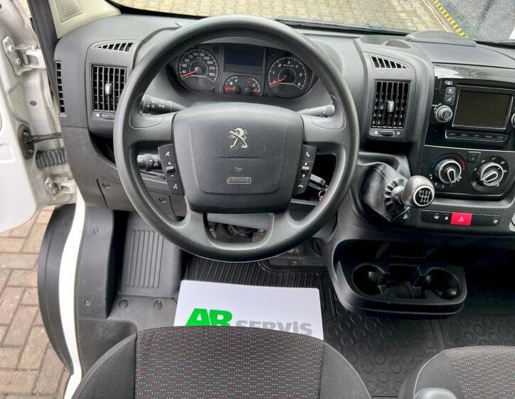 Peugeot Boxer 12
