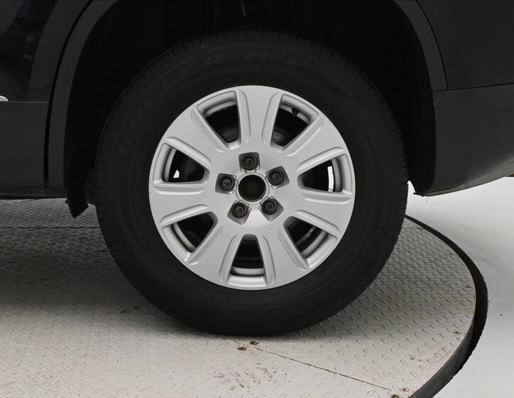 Volkswagen Tiguan SUV 2,0 l 103 kw