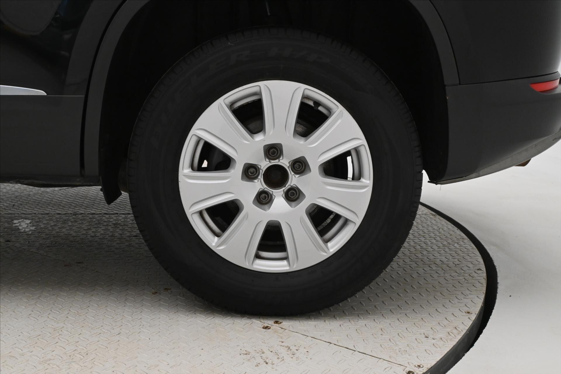 Volkswagen Tiguan SUV 2,0 l 103 kw