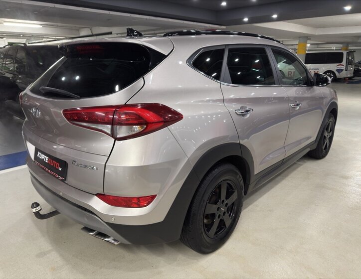 Hyundai Tucson 8