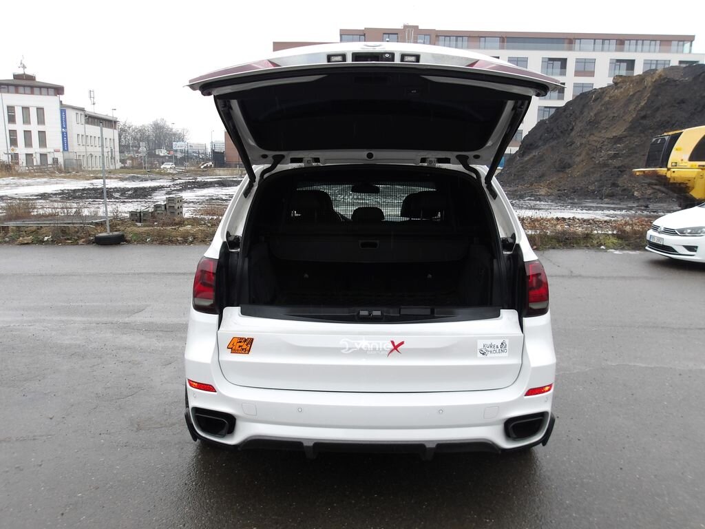 BMW X5 SUV 3,0 l 280 kw