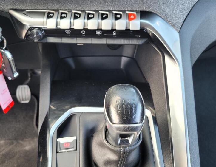 Peugeot 5008 34